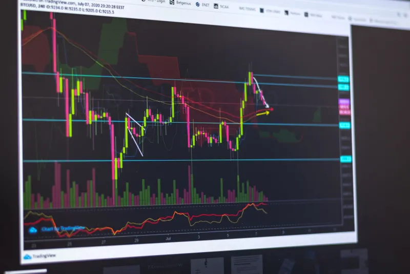 Losing on Purpose: What Crypto Betting's Worst Performers Can Teach You About Winning